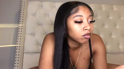 NikkiB online show from January 18, 3:09 am