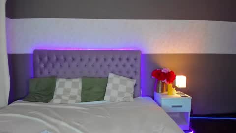 Nikki online show from November 21, 12:47 pm