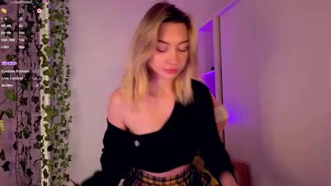 Online fr-mn 1 am NY time    online show from March 14, 9:24 am