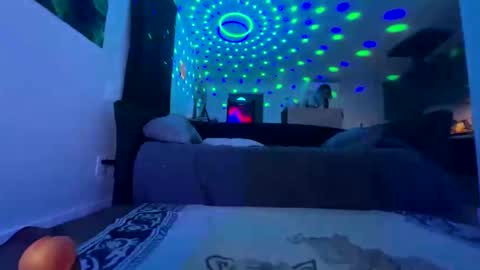 Nikki Neverland online show from April 21, 3:35 am