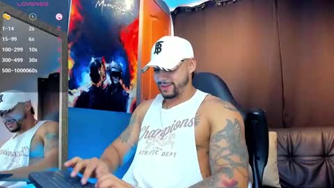 Snapshot of nikolahank1 chatting on December 5, 5:10 am Nikola Hank online show from December 5, 5:10 am
