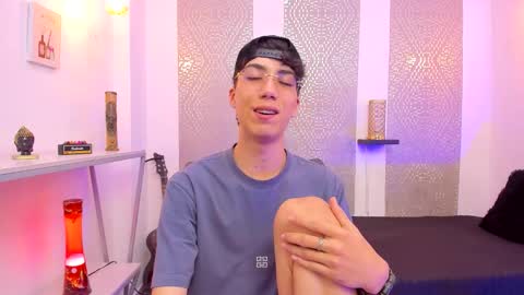    online show from December 14, 4:52 am