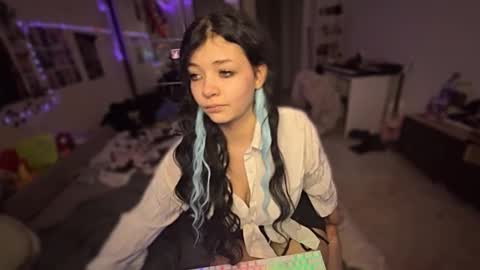 nikoli_naw online show from October 28, 6:20 pm