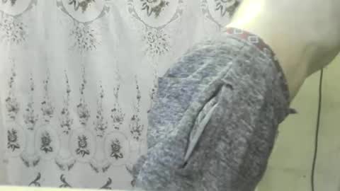 Snapshot of nikolos22 chatting on February 13, 9:28 pm nikolos22 online show from February 13, 9:28 pm