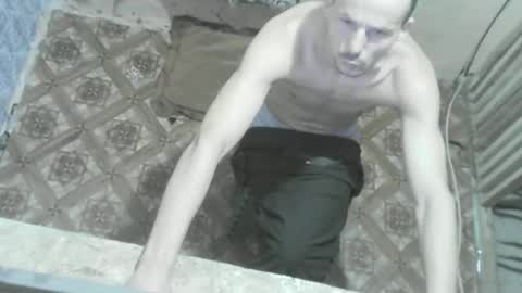 Snapshot of nikolos22 chatting on October 26, 8:41 pm nikolos22 online show from October 26, 8:41 pm