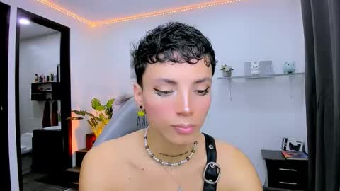 Nilam online show from October 2, 11:58 pm