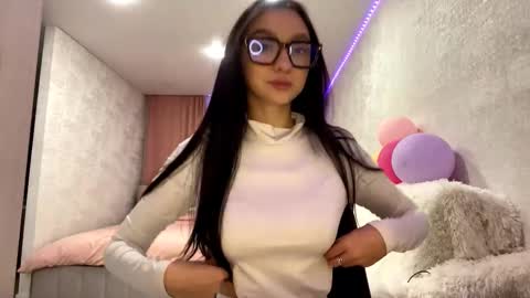 Margot online show from November 21, 5:22 pm