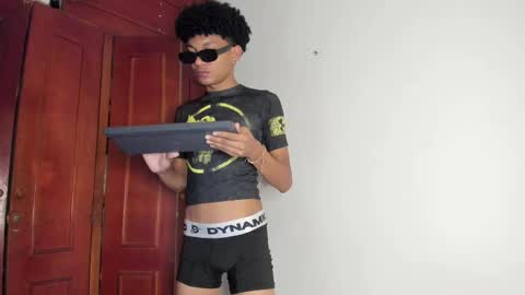 Nilx Jhon and Addam online show from February 11, 9:25 pm