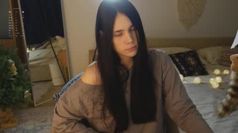 Jennet online show from January 5, 6:44 pm