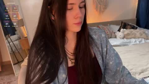 Jennet online show from September 25, 4:03 pm