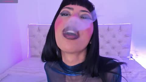 Nina Fox  online show from November 27, 1:19 pm