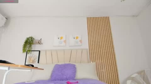 nina_keller_ online show from June 5, 12:28 am