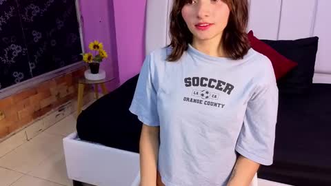 Nina online show from November 6, 8:45 pm