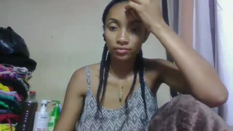 ninaeaa online show from April 14, 6:22 pm