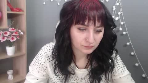 ninaflawlees online show from February 19, 7:18 am