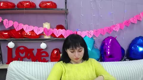 ninaflawlees online show from February 7, 11:34 pm