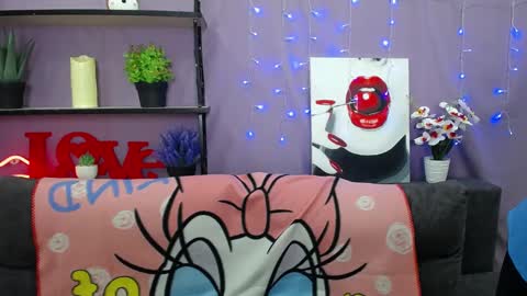 ninaflawlees online show from March 11, 7:25 pm