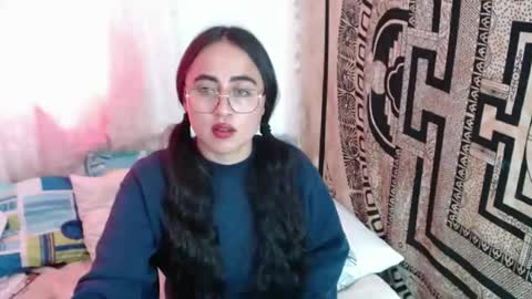 N I N A online show from October 20, 5:18 pm