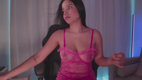  Nina  online show from January 16, 9:30 pm