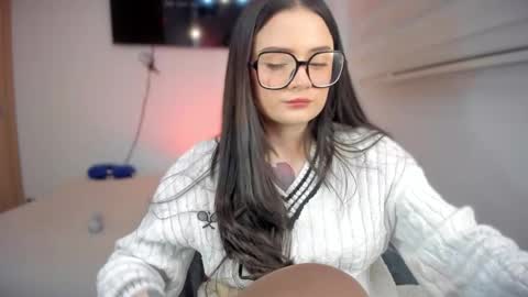 ninavolkov online show from March 3, 11:34 pm