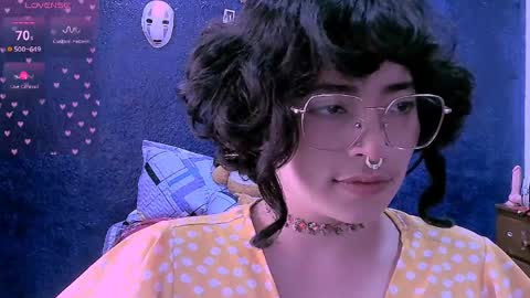 Nina online show from April 10, 2:00 pm