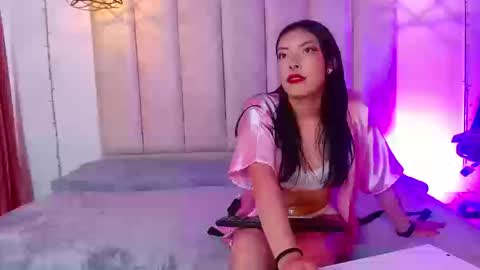 nina and jhony online show from March 21, 8:35 pm