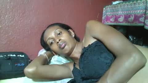 ninie246746 online show from February 14, 7:23 pm