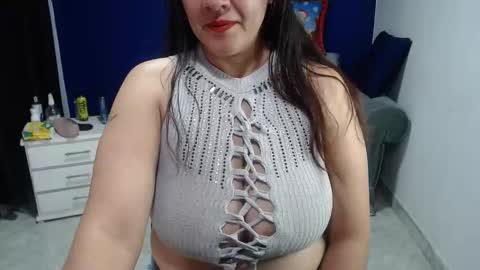 ninimature online show from December 20, 1:43 pm