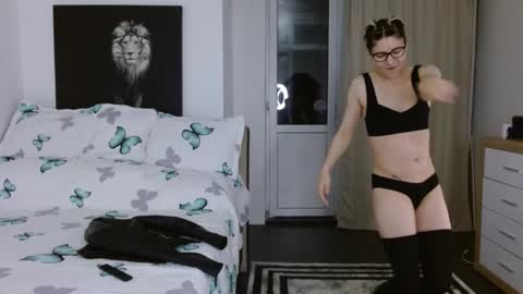 Ninna Katthe online show from September 25, 4:25 pm