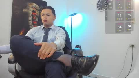 Snapshot of nino_bonnucci chatting on October 17, 11:58 am nino_bonnucci online show from October 17, 11:58 am