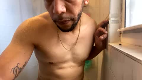 ninolindo919 online show from November 20, 3:31 pm