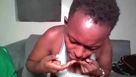 Snapshot of nipple_master11327 chatting on October 22, 3:53 am nipple_master11327 online show from October 22, 3:53 am