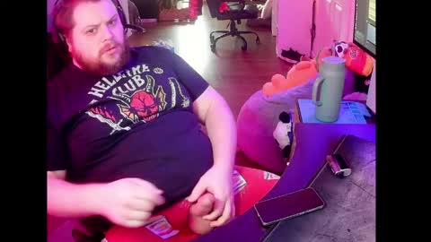 HungStepSon online show from April 19, 2:29 pm