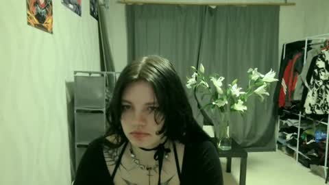 Alice online show from June 8, 6:42 pm