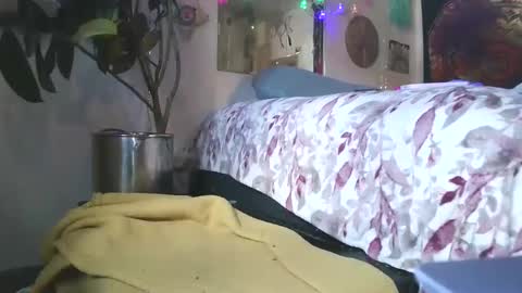 Leah online show from September 8, 3:22 pm