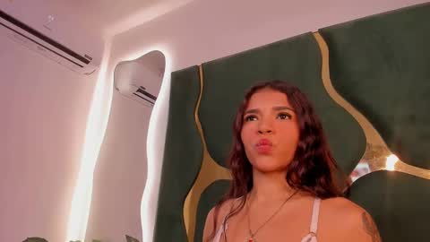 noa_roseasm online show from October 28, 9:49 pm