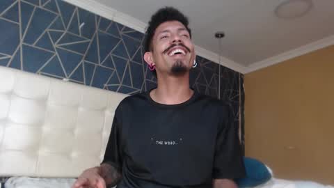 Noah online show from February 11, 11:30 pm