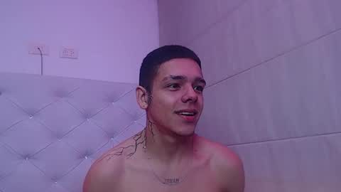 Zoe  online show from December 1, 5:49 am