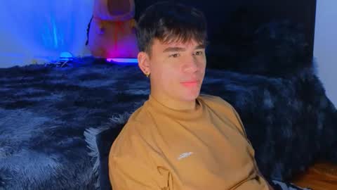 Snapshot of noah_coleman__ chatting on September 23, 1:54 am NOAH online show from September 23, 1:54 am
