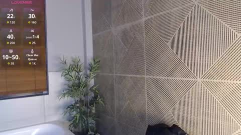 noah_dupont_ online show from February 22, 11:57 am