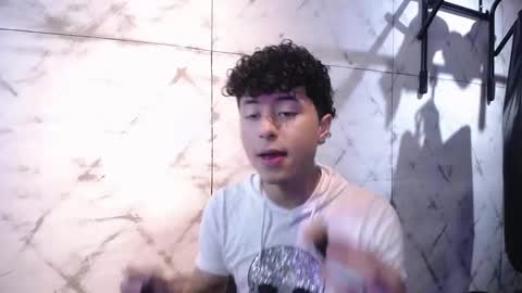 noah_dupont_ online show from March 15, 12:08 pm