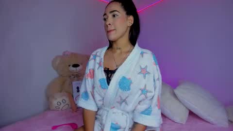 Noah online show from November 24, 4:49 pm