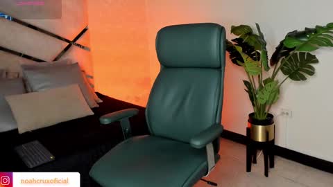 Noah online show from September 15, 12:06 pm