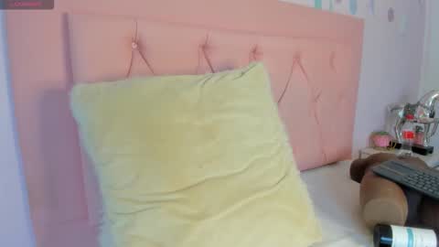 noahperezz online show from October 19, 2:49 am