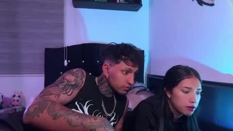 Jean Y Isa online show from February 5, 4:05 am