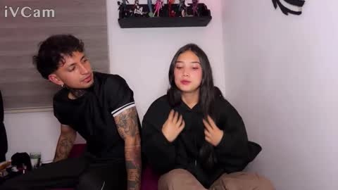 Jean Y Isa online show from November 30, 4:41 am