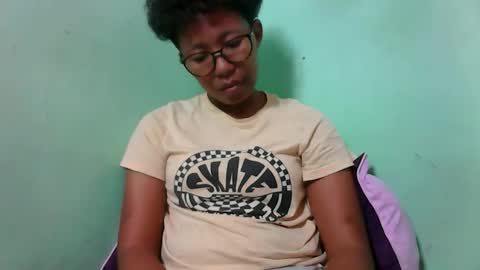 noellah online show from October 15, 8:04 am