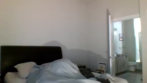 noelng3 online show from November 26, 8:55 am