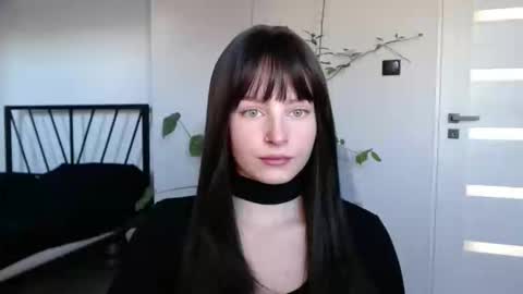 Noemi online show from April 2, 1:51 pm