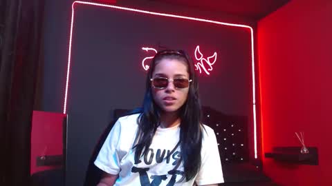 Noha Thomson online show from October 28, 7:37 pm